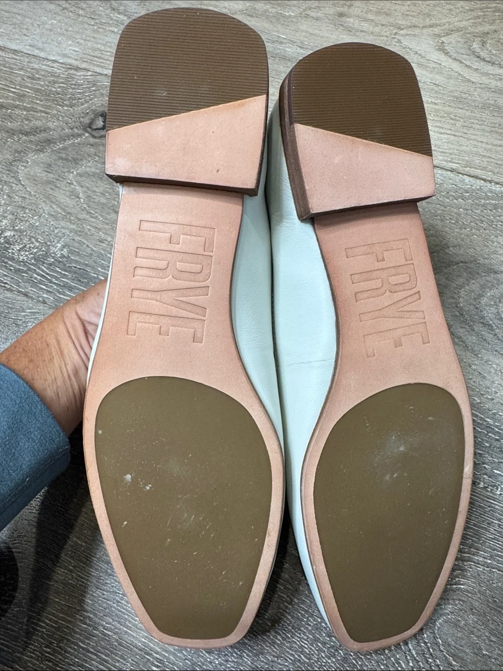 Frye Off-White Leather Slip-On Loafers MK